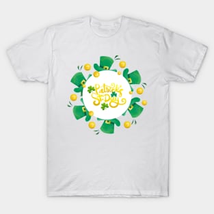 funny hat patrick's day round border T-Shirt